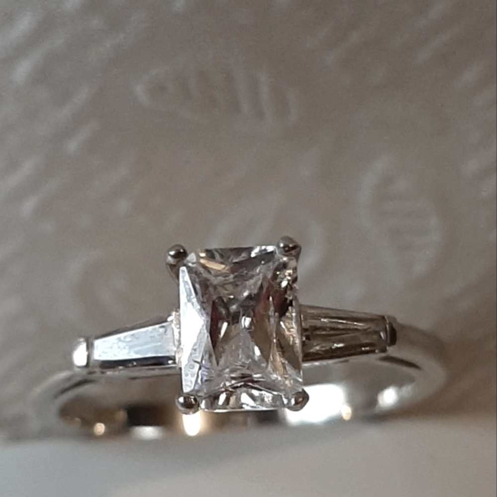 Sterling Silver Large Emerald & Princess Cut Moissonite Ring Size 7.75 (2.7g)